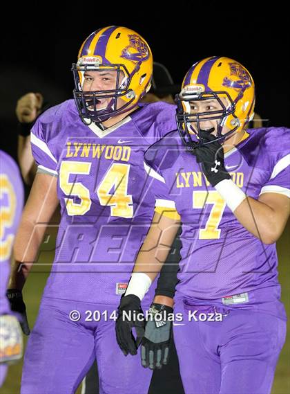 Thumbnail 2 in Warren vs. Lynwood photogallery.