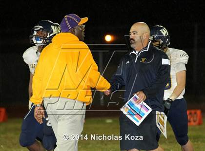 Thumbnail 2 in Warren vs. Lynwood photogallery.