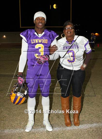 Thumbnail 2 in Warren vs. Lynwood photogallery.
