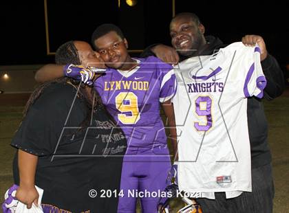 Thumbnail 1 in Warren vs. Lynwood photogallery.