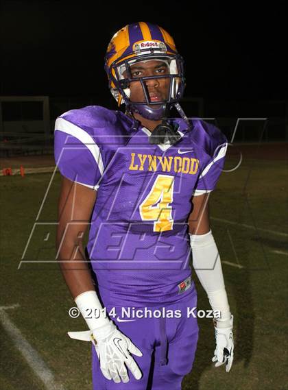 Thumbnail 3 in Warren vs. Lynwood photogallery.