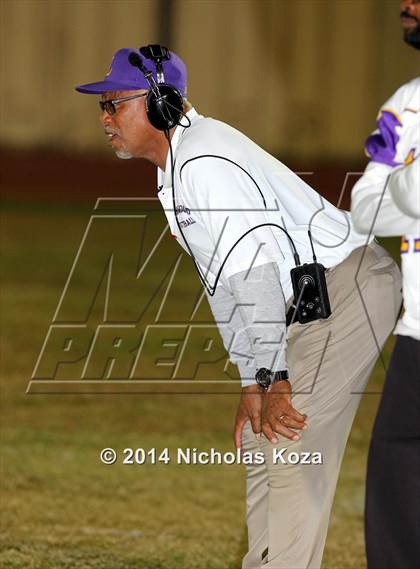 Thumbnail 2 in Warren vs. Lynwood photogallery.