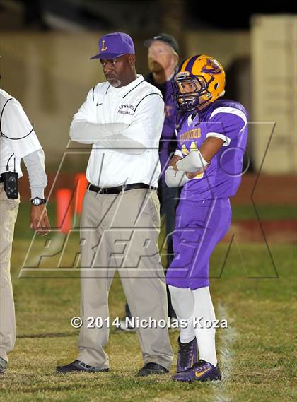 Thumbnail 2 in Warren vs. Lynwood photogallery.
