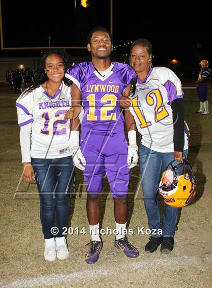 Thumbnail 3 in Warren vs. Lynwood photogallery.