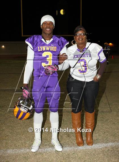 Thumbnail 3 in Warren vs. Lynwood photogallery.