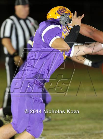 Thumbnail 2 in Warren vs. Lynwood photogallery.