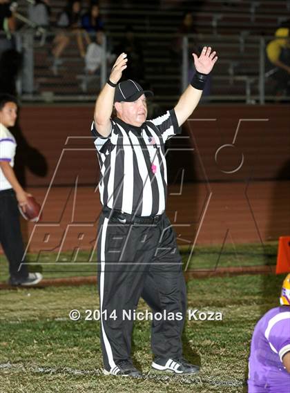Thumbnail 3 in Warren vs. Lynwood photogallery.