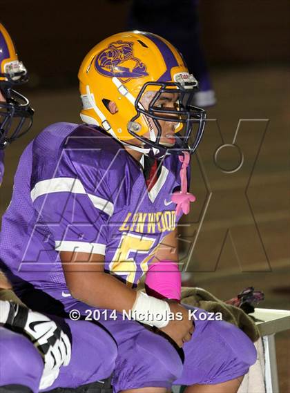 Thumbnail 1 in Warren vs. Lynwood photogallery.