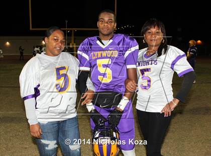 Thumbnail 1 in Warren vs. Lynwood photogallery.