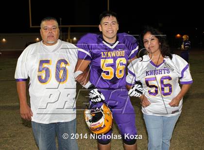 Thumbnail 2 in Warren vs. Lynwood photogallery.
