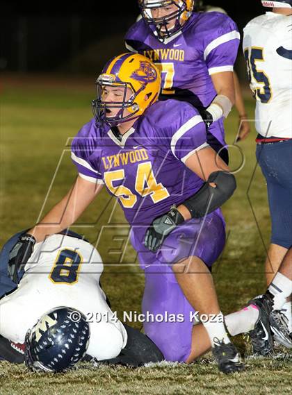 Thumbnail 2 in Warren vs. Lynwood photogallery.