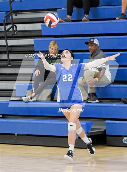 Thumbnail 3 in Arcadia vs. Ontario Christian (Nike TOC Southwest) photogallery.