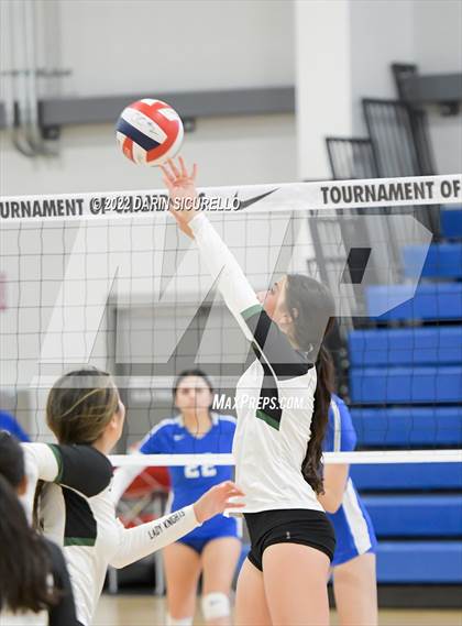 Thumbnail 1 in Arcadia vs. Ontario Christian (Nike TOC Southwest) photogallery.