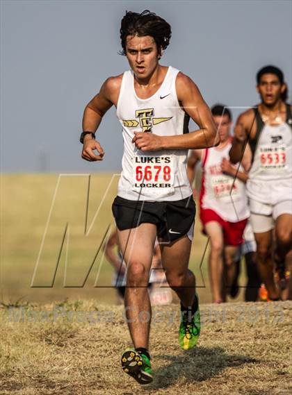 Thumbnail 1 in Prosper Invitational photogallery.