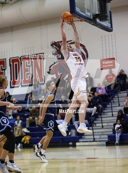 Thumbnail 1 in Valor Christian vs Rocky Mountain (Chaparral High School) photogallery.