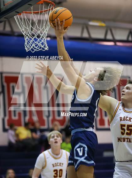 Thumbnail 3 in Valor Christian vs Rocky Mountain (Chaparral High School) photogallery.