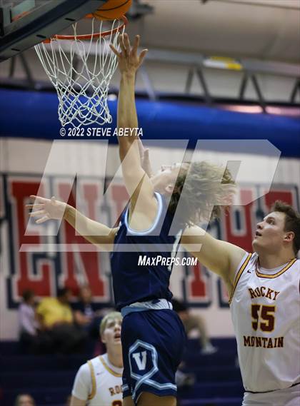 Thumbnail 1 in Valor Christian vs Rocky Mountain (Chaparral High School) photogallery.