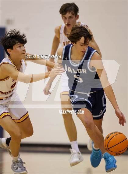 Thumbnail 3 in Valor Christian vs Rocky Mountain (Chaparral High School) photogallery.