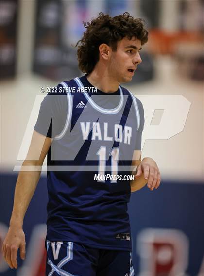 Thumbnail 3 in Valor Christian vs Rocky Mountain (Chaparral High School) photogallery.