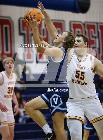 Thumbnail 1 in Valor Christian vs Rocky Mountain (Chaparral High School) photogallery.