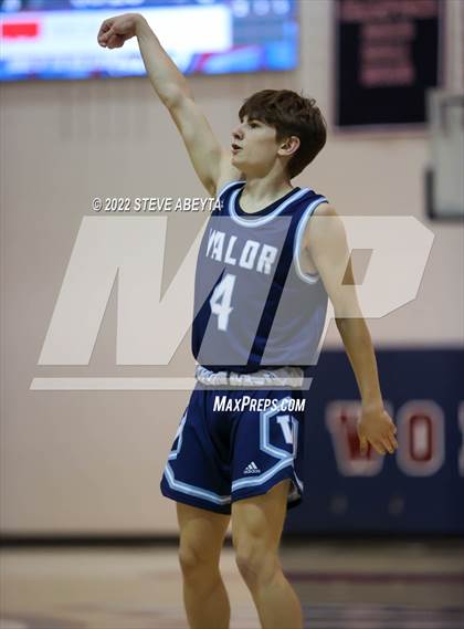 Thumbnail 1 in Valor Christian vs Rocky Mountain (Chaparral High School) photogallery.