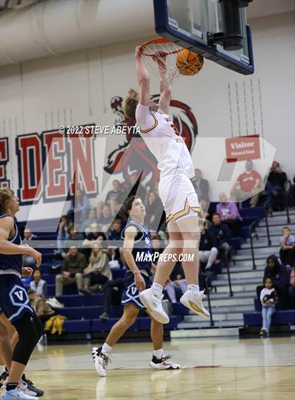 Thumbnail 3 in Valor Christian vs Rocky Mountain (Chaparral High School) photogallery.
