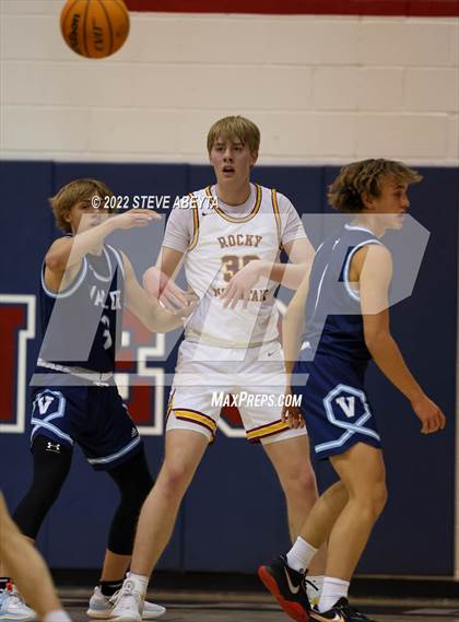 Thumbnail 2 in Valor Christian vs Rocky Mountain (Chaparral High School) photogallery.