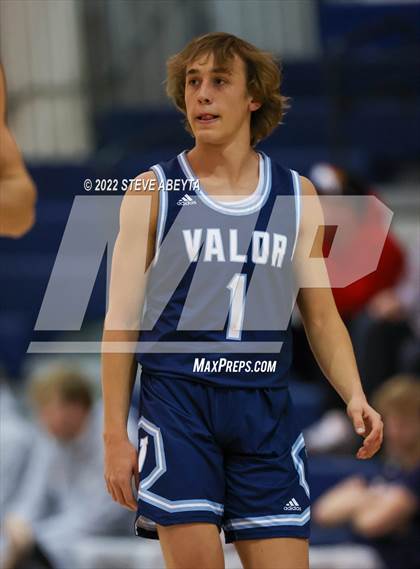 Thumbnail 1 in Valor Christian vs Rocky Mountain (Chaparral High School) photogallery.