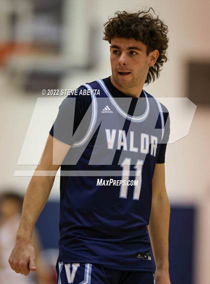 Thumbnail 1 in Valor Christian vs Rocky Mountain (Chaparral High School) photogallery.