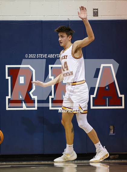Thumbnail 2 in Valor Christian vs Rocky Mountain (Chaparral High School) photogallery.