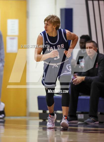 Thumbnail 2 in Valor Christian vs Rocky Mountain (Chaparral High School) photogallery.