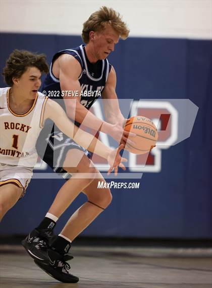 Thumbnail 2 in Valor Christian vs Rocky Mountain (Chaparral High School) photogallery.