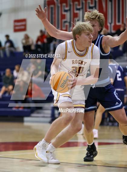 Thumbnail 1 in Valor Christian vs Rocky Mountain (Chaparral High School) photogallery.