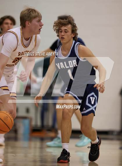 Thumbnail 3 in Valor Christian vs Rocky Mountain (Chaparral High School) photogallery.