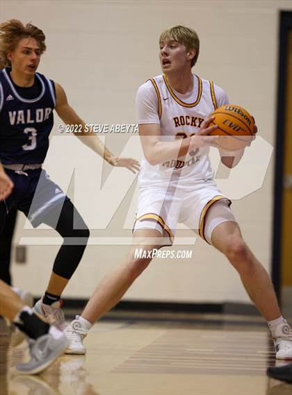 Thumbnail 3 in Valor Christian vs Rocky Mountain (Chaparral High School) photogallery.