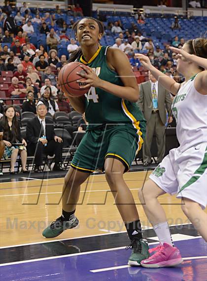 Thumbnail 3 in St. Mary's vs. Kennedy (CIF SJS D1 Final) photogallery.