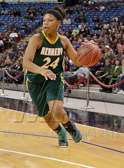 Thumbnail 3 in St. Mary's vs. Kennedy (CIF SJS D1 Final) photogallery.