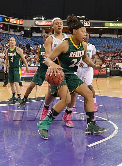 Thumbnail 2 in St. Mary's vs. Kennedy (CIF SJS D1 Final) photogallery.