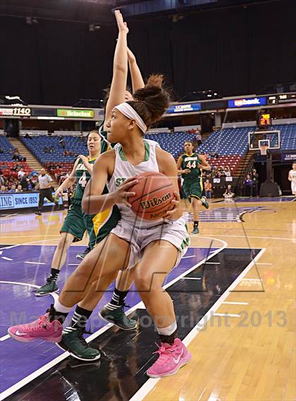 Thumbnail 2 in St. Mary's vs. Kennedy (CIF SJS D1 Final) photogallery.