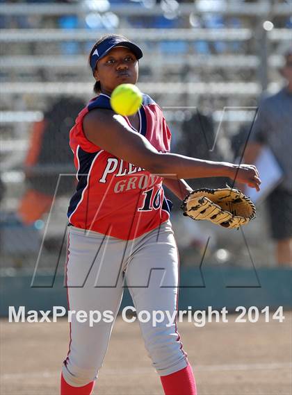 Thumbnail 2 in Pleasant Grove vs. Vacaville (CIF SJS Final - Game 1) photogallery.