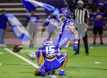 Thumbnail 1 in Lampasas @ Lake View (UIL 4A D1 Football Bi-District) photogallery.