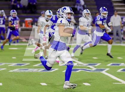 Thumbnail 2 in Lampasas @ Lake View (UIL 4A D1 Football Bi-District) photogallery.