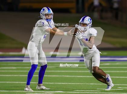 Thumbnail 2 in Lampasas @ Lake View (UIL 4A D1 Football Bi-District) photogallery.