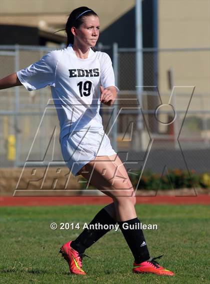 Thumbnail 3 in El Dorado vs. Costa Mesa photogallery.