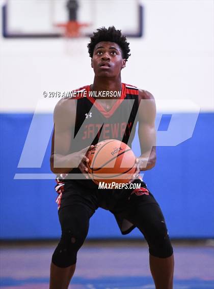 Thumbnail 2 in Orangewood Christian vs. Gateway (Cancer Awareness Classic) photogallery.