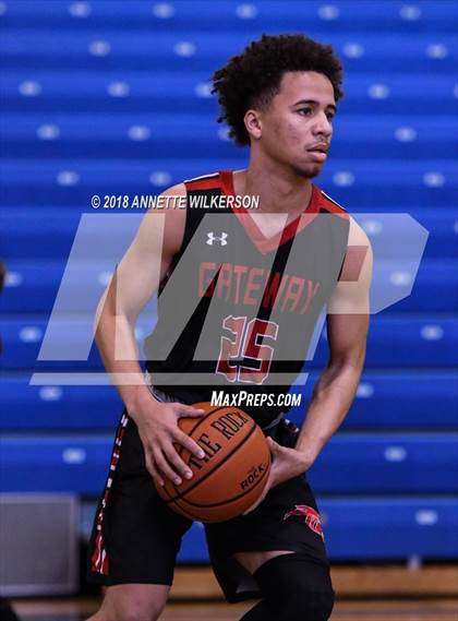 Thumbnail 2 in Orangewood Christian vs. Gateway (Cancer Awareness Classic) photogallery.