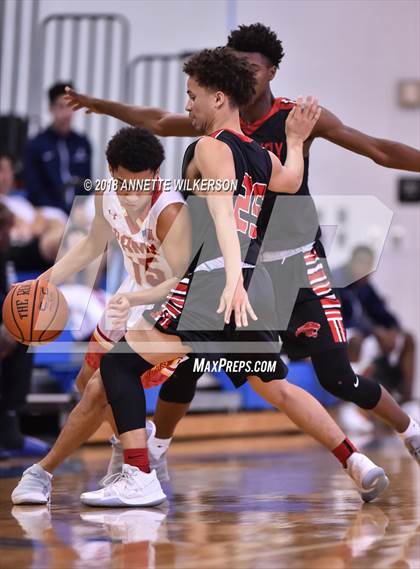 Thumbnail 3 in Orangewood Christian vs. Gateway (Cancer Awareness Classic) photogallery.