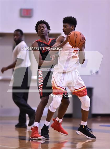 Thumbnail 1 in Orangewood Christian vs. Gateway (Cancer Awareness Classic) photogallery.
