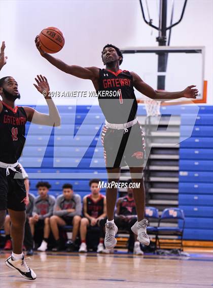 Thumbnail 2 in Orangewood Christian vs. Gateway (Cancer Awareness Classic) photogallery.