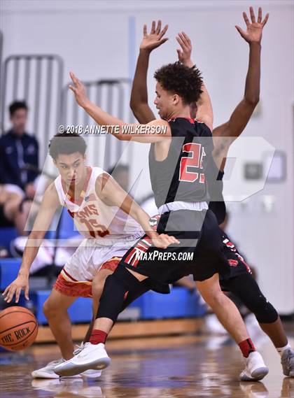 Thumbnail 2 in Orangewood Christian vs. Gateway (Cancer Awareness Classic) photogallery.